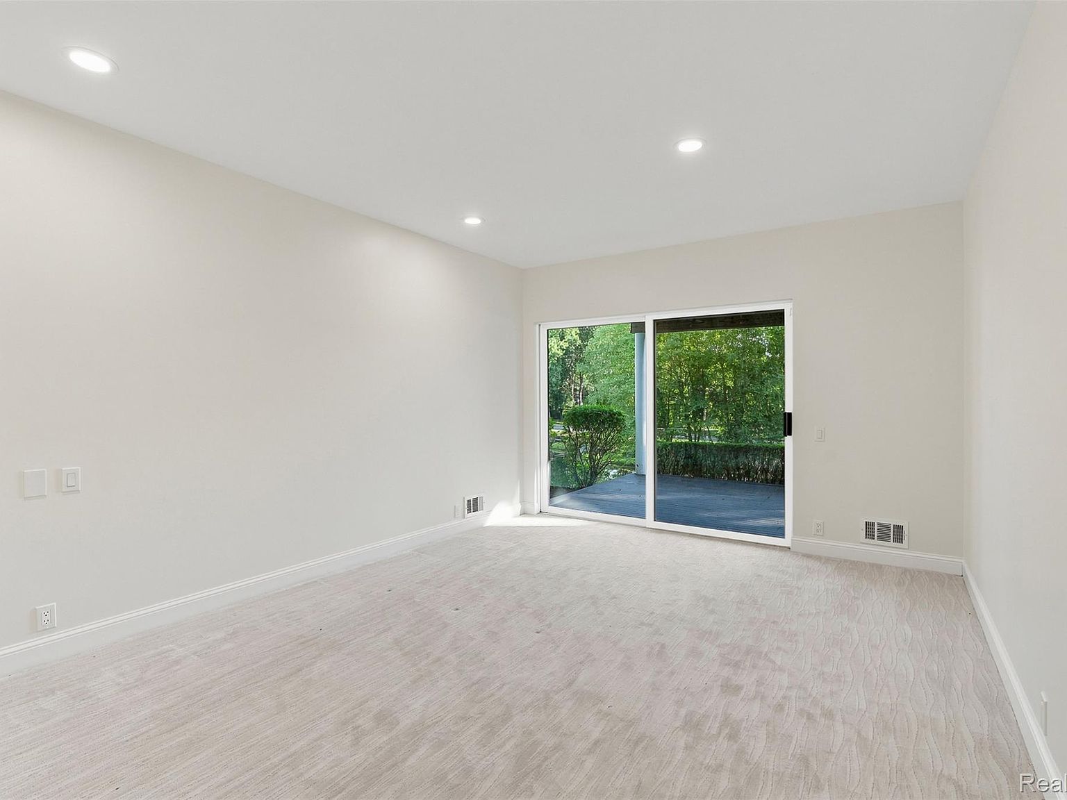 Unstaged room at 1756 Alexander Dr
