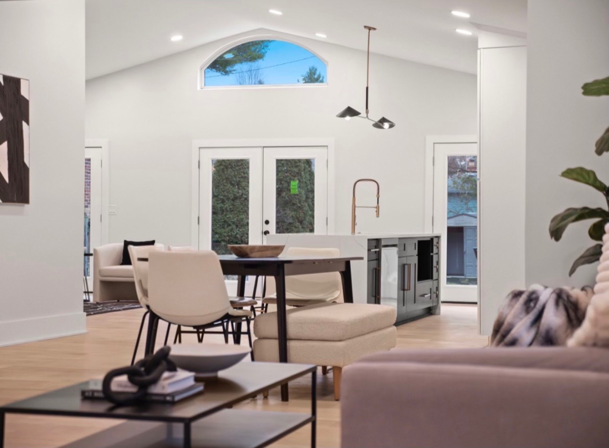 Kitchen & dining staged by Vivid